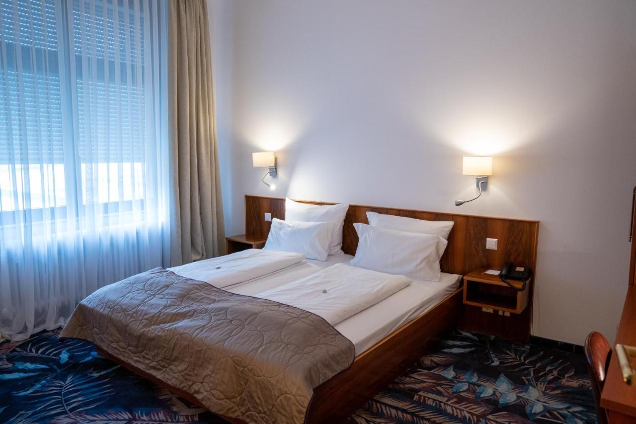 Hotel Etol Baden-Baden Ngoại thất bức ảnh